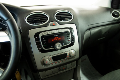 Продажа Ford Focus II Рестайлинг 1.4 MT (80 л.с.) 2011 Синий в Автодом