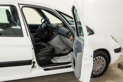 Продажа Citroen Xsara Picasso I 2.0 MT (90 л.с.) 2005 Белый в Автодом