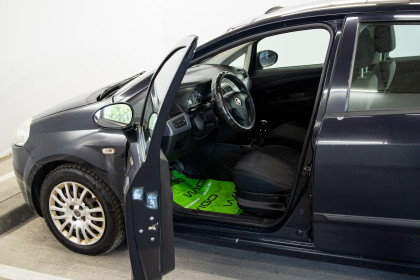 Продажа Fiat Punto III Grande Punto 1.4 MT (77 л.с.) 2009 Синий в Автодом