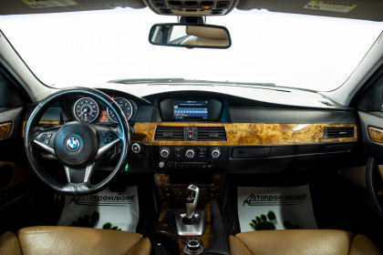 Продажа BMW 5 серии V (E60/E61) Рестайлинг 528i 3.0 AT (230 л.с.) 2008 Серый в Автодом
