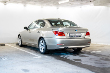 Продажа BMW 5 серии V (E60/E61) Рестайлинг 528i 3.0 AT (230 л.с.) 2008 Серый в Автодом