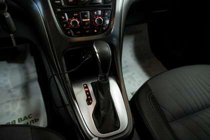 Продажа Opel Astra J Рестайлинг 1.4 AT (140 л.с.) 2013 Синий в Автодом