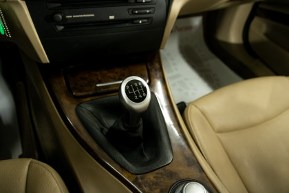 Продажа BMW 3 серии V (E90/E91/E92/E93) 330i 3.0 MT (258 л.с.) 2005 Синий в Автодом