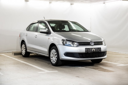 Продажа Volkswagen Polo V 1.6 MT (105 л.с.) 2013 Серебристый в Автодом