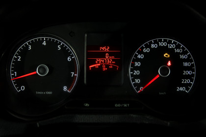 Продажа Volkswagen Polo V 1.6 MT (105 л.с.) 2013 Серебристый в Автодом