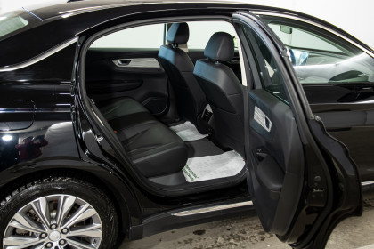 Продажа Hongqi E-QM5 I 56 kWh 0.0 AT (136 л.с.) 2025 Черный в Автодом