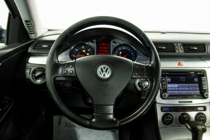 Продажа Volkswagen Passat B6 2.0 AT (163 л.с.) 2007 Серый в Автодом