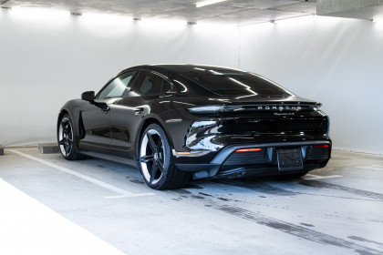 Продажа Porsche Taycan I 4S 0.0 AT (571 л.с.) 2021 Черный в Автодом