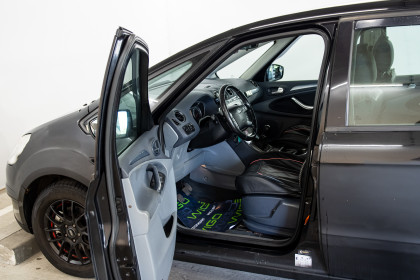 Продажа Ford S-MAX I 2.0 MT (145 л.с.) 2007 Черный в Автодом