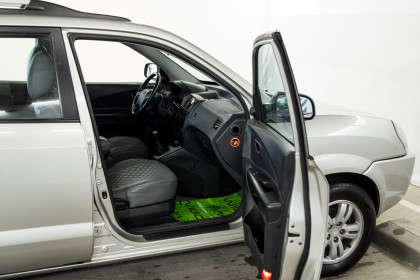 Продажа Hyundai Tucson I 2.0 MT (141 л.с.) 2007 Серый в Автодом