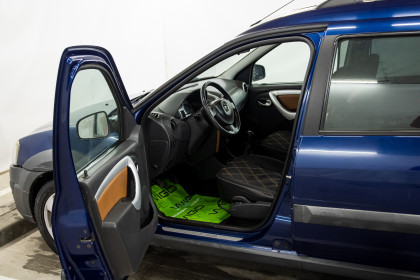 Продажа Lada (ВАЗ) Largus I Cross 1.6 MT (106 л.с.) 2017 Синий в Автодом