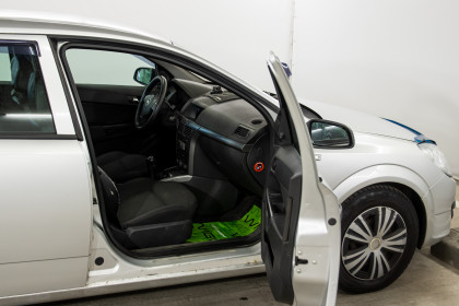 Продажа Opel Astra H 1.7 MT (100 л.с.) 2006 Серебристый в Автодом