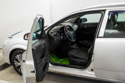 Продажа Opel Astra H 1.7 MT (100 л.с.) 2006 Серебристый в Автодом