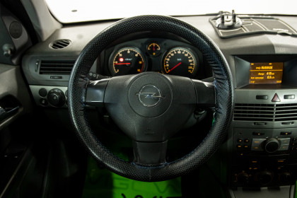 Продажа Opel Astra H 1.7 MT (100 л.с.) 2006 Серебристый в Автодом