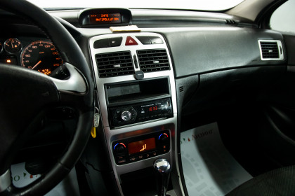 Продажа Peugeot 307 I Рестайлинг 1.6 AT (109 л.с.) 2007 Серебристый в Автодом