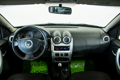 Продажа Renault Sandero I 1.6 MT (84 л.с.) 2012 Черный в Автодом