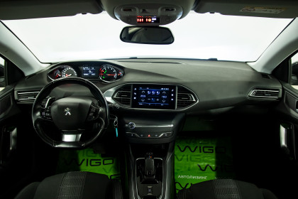 Продажа Peugeot 308 II Рестайлинг 1.2 AT (130 л.с.) 2021 Черный в Автодом