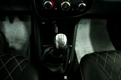 Продажа Renault Clio IV Рестайлинг 1.5 MT (90 л.с.) 2019 Белый в Автодом