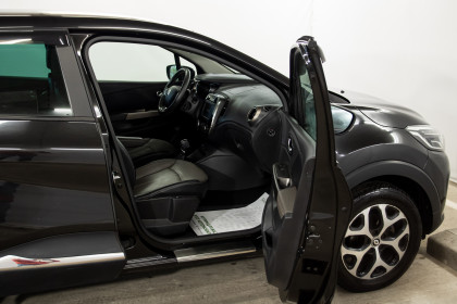 Продажа Renault Kaptur I 2.0 AT (143 л.с.) 2019 Черный в Автодом