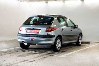 Продажа Peugeot 206 I 1.4 MT (68 л.с.) 2002 Серый в Автодом