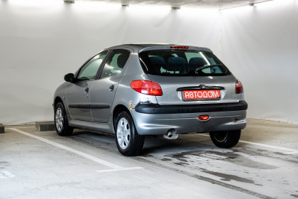 Продажа Peugeot 206 I 1.4 MT (68 л.с.) 2002 Серый в Автодом