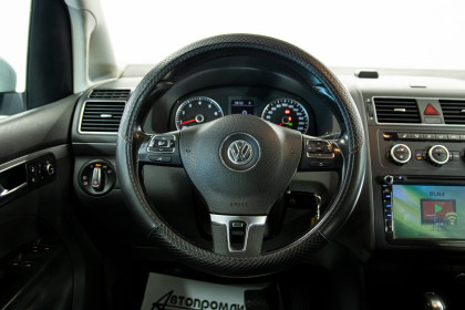 Продажа Volkswagen Touran I Рестайлинг 2 EcoFuel 1.4 AMT (150 л.с.) 2014 Белый в Автодом