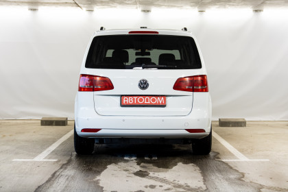 Продажа Volkswagen Touran I Рестайлинг 2 EcoFuel 1.4 AMT (150 л.с.) 2014 Белый в Автодом