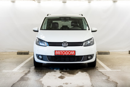 Продажа Volkswagen Touran I Рестайлинг 2 EcoFuel 1.4 AMT (150 л.с.) 2014 Белый в Автодом