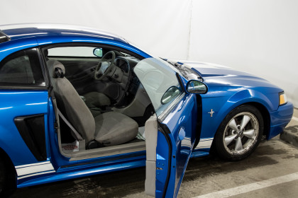 Продажа Ford Mustang IV Рестайлинг 3.8 AT (190 л.с.) 1999 Синий в Автодом
