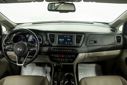Продажа Kia Carnival III 2.2 AT (202 л.с.) 2019 Белый в Автодом