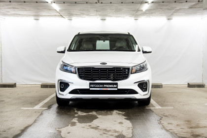 Продажа Kia Carnival III 2.2 AT (202 л.с.) 2019 Белый в Автодом
