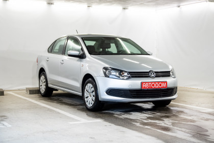 Продажа Volkswagen Polo V 1.6 MT (105 л.с.) 2013 Серебристый в Автодом