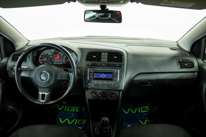 Продажа Volkswagen Polo V 1.6 MT (105 л.с.) 2013 Серебристый в Автодом