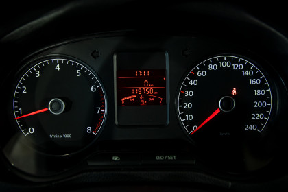 Продажа Volkswagen Polo V 1.6 MT (105 л.с.) 2013 Серебристый в Автодом