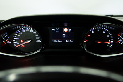 Продажа Peugeot 308 II Рестайлинг 1.2 AT (130 л.с.) 2021 Черный в Автодом