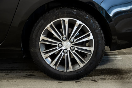 Продажа Peugeot 308 II Рестайлинг 1.2 AT (130 л.с.) 2021 Черный в Автодом