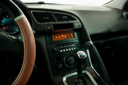 Продажа Peugeot 3008 I 1.6 AT (156 л.с.) 2010 Красный в Автодом