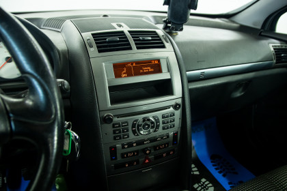 Продажа Peugeot 407 I 2.0 MT (136 л.с.) 2006 Серебристый в Автодом