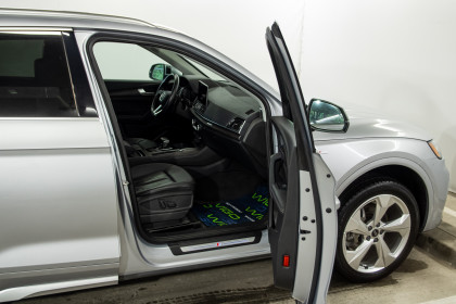 Продажа Audi Q5 II (FY) Рестайлинг 45 TFSI 2.0 AMT (265 л.с.) 2021 Серый в Автодом