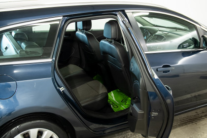 Продажа Opel Astra J 1.4 MT (100 л.с.) 2011 Синий в Автодом