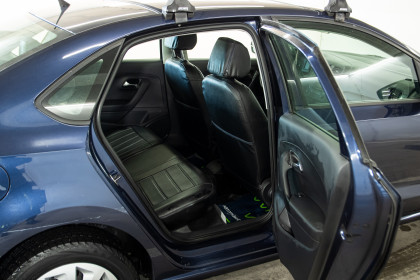 Продажа Volkswagen Polo V Рестайлинг 1.6 MT (105 л.с.) 2015 Синий в Автодом