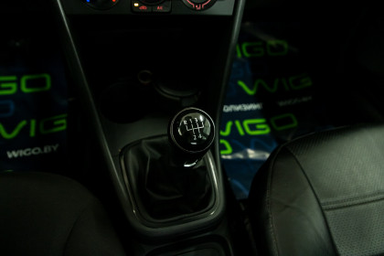 Продажа Volkswagen Polo V Рестайлинг 1.6 MT (105 л.с.) 2015 Синий в Автодом