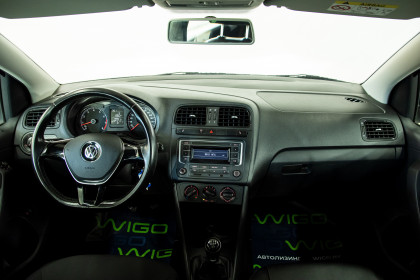 Продажа Volkswagen Polo V Рестайлинг 1.6 MT (105 л.с.) 2015 Синий в Автодом