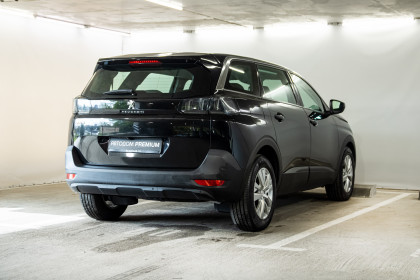 Продажа Peugeot 5008 II Рестайлинг 1.5 AT (130 л.с.) 2021 Черный в Автодом