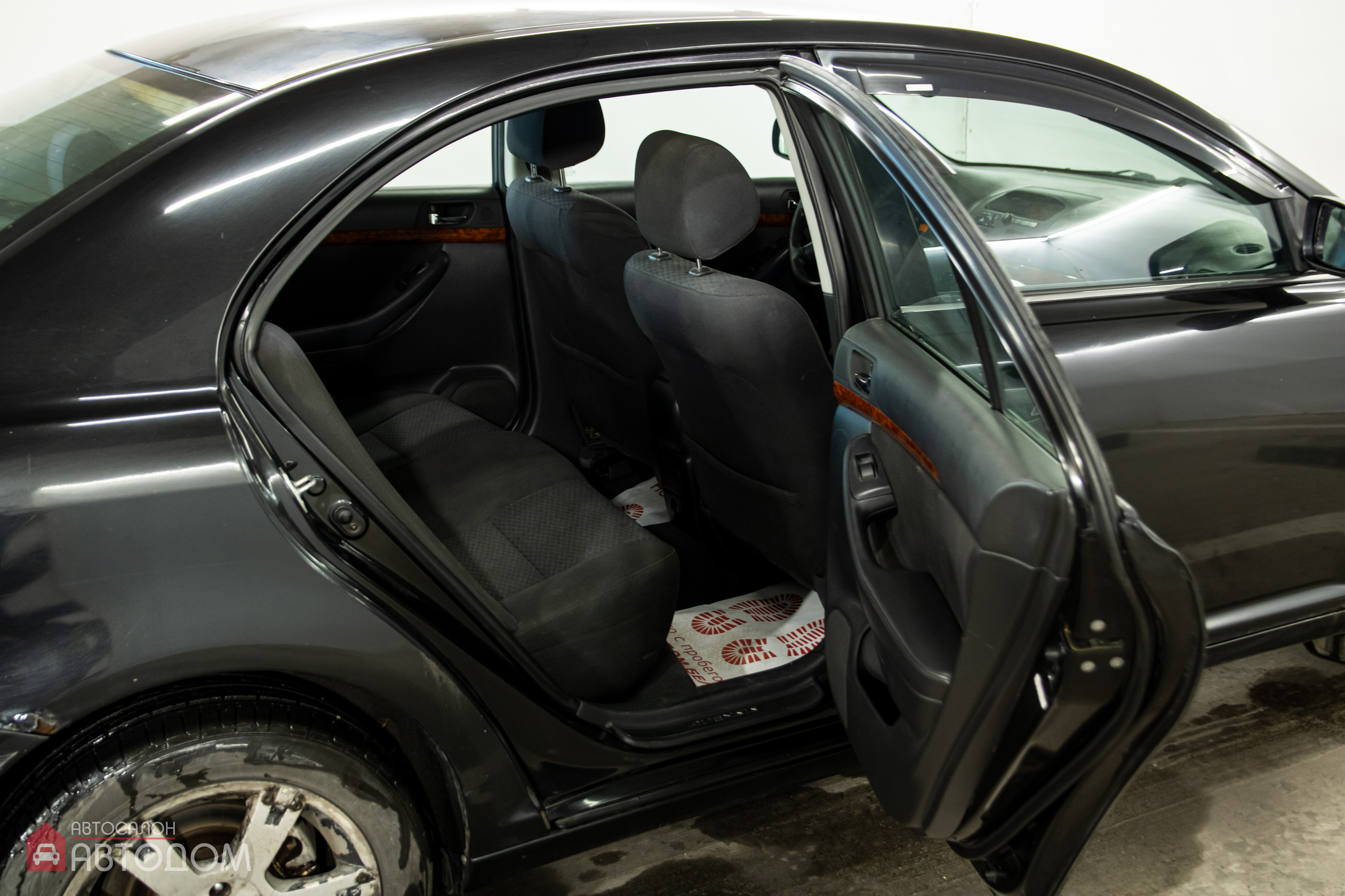  Avensis