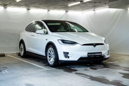 Продажа Tesla Model X I 90D 0.0 AT (525 л.с.) 2017 Белый в Автодом