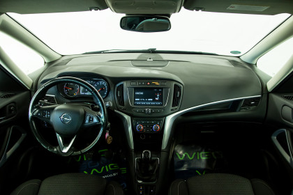 Продажа Opel Zafira C Рестайлинг 1.6 MT (135 л.с.) 2018 Серебристый в Автодом