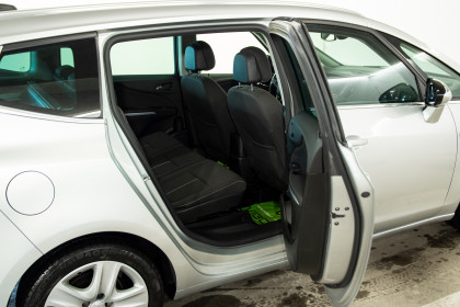 Продажа Opel Zafira C Рестайлинг 1.6 MT (135 л.с.) 2018 Серебристый в Автодом