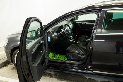 Продажа Volkswagen Passat B7 1.6 MT (105 л.с.) 2012 Черный в Автодом