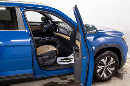 Продажа Volkswagen Atlas Cross Sport I Рестайлинг 2.0 AT (269 л.с.) 2025 Синий в Автодом